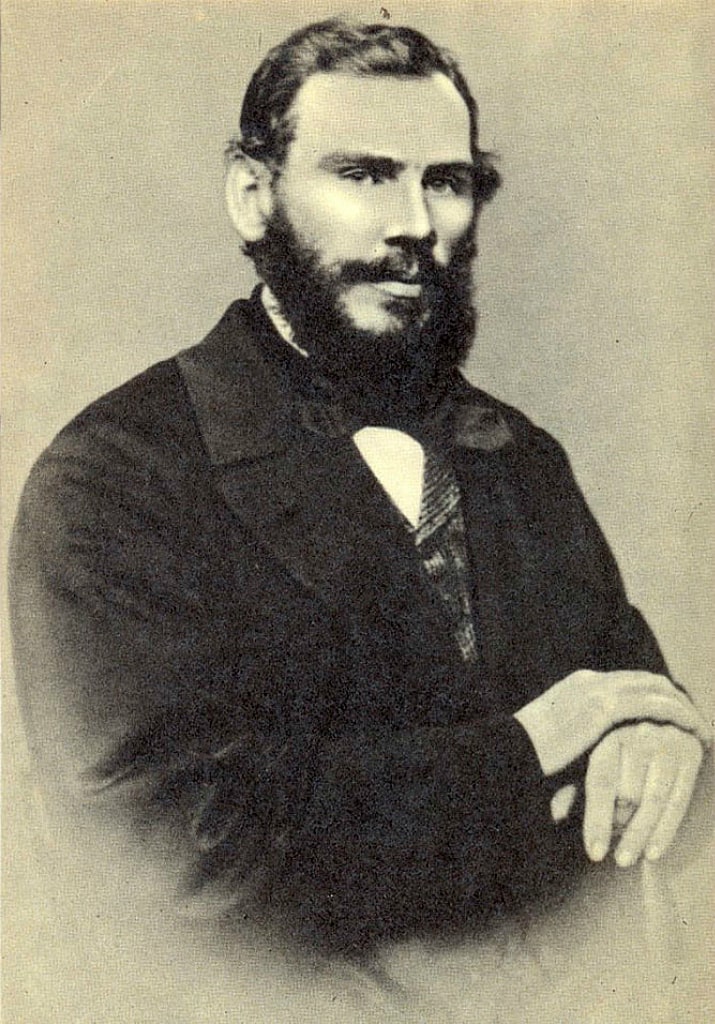34-letniy-Lev-Tolstoy