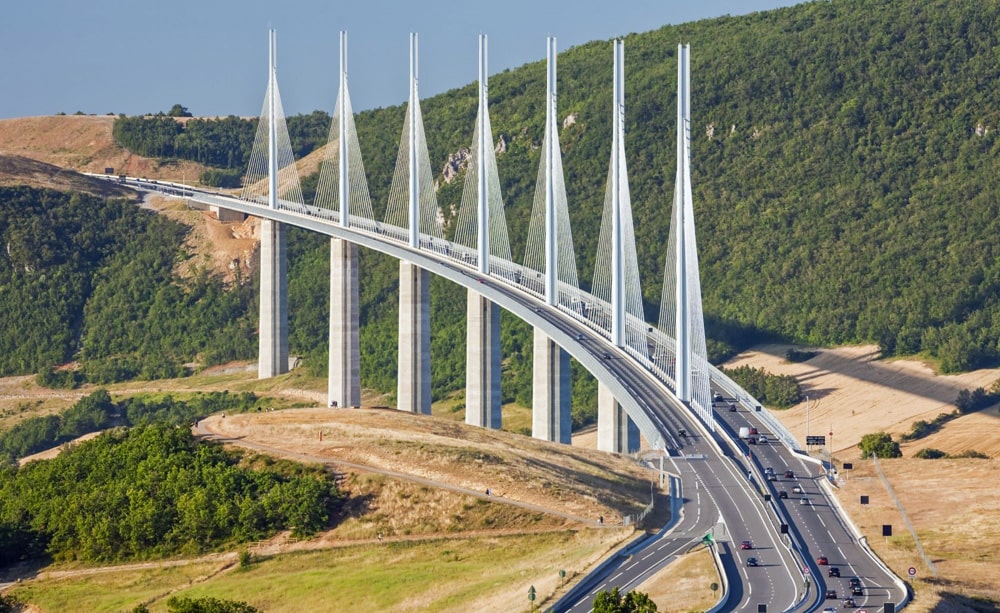 Viaduk-Mijo-Samyj-vysokij-most
